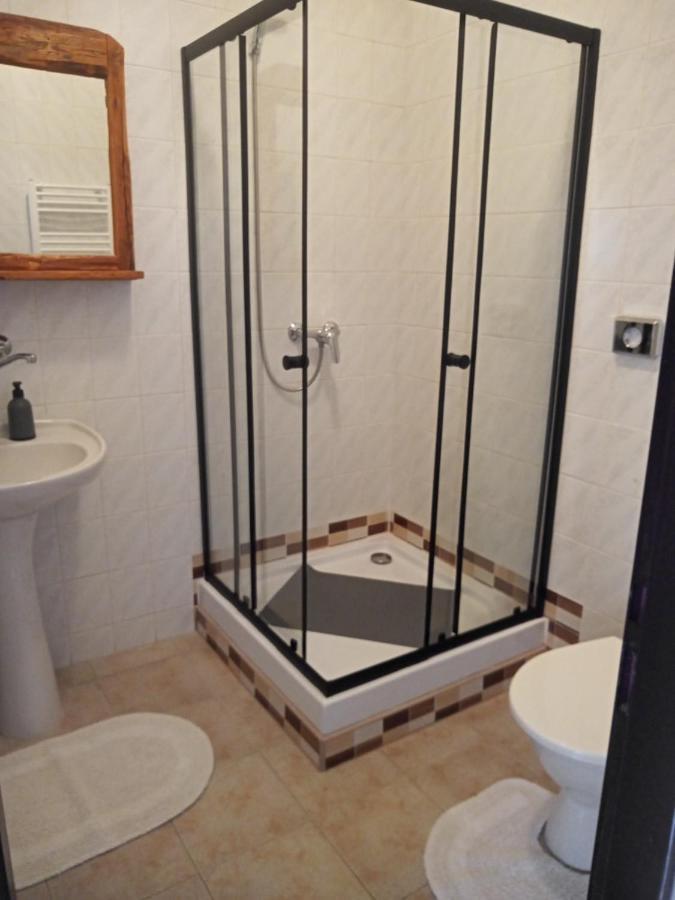 Waldhof Hotel Jirikov  Ngoại thất bức ảnh